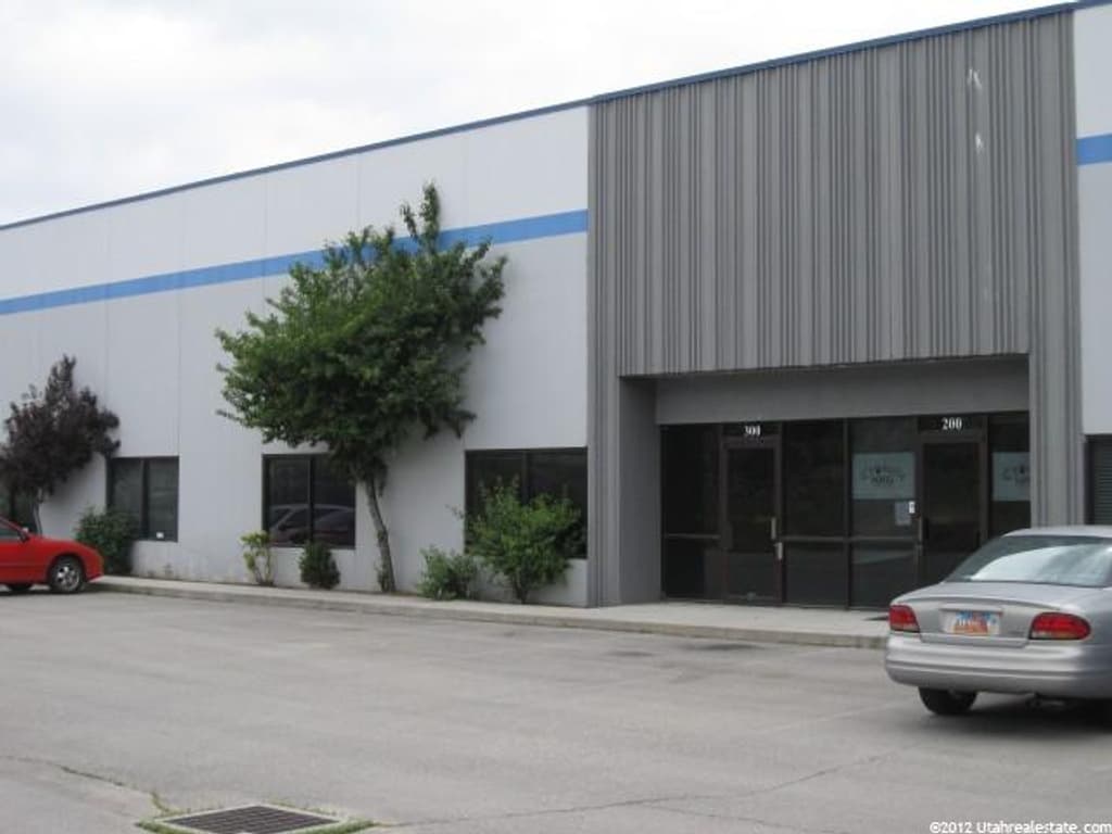 2451 S 600 W Salt Lake City UT Commercial Lease - photo 1 of 6