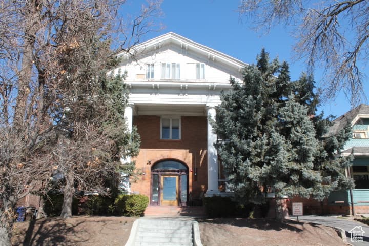653 E 300 S - Property photo 1 of 6