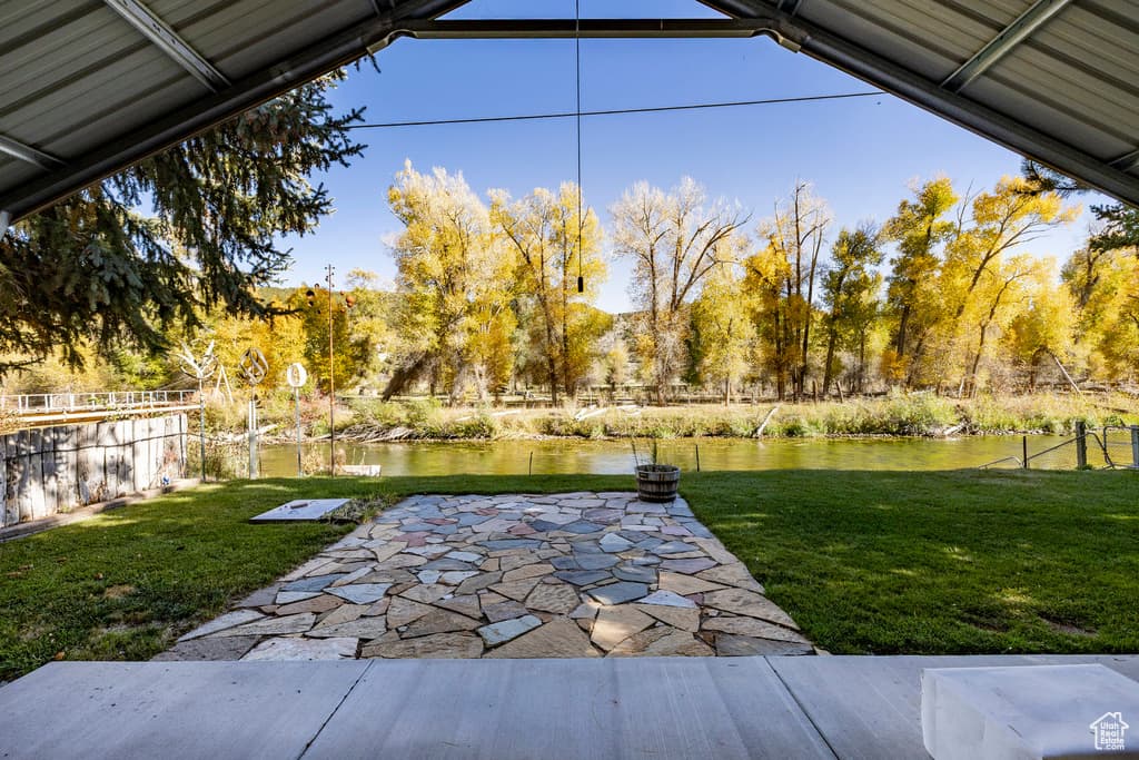 2887 S COTTONWOOD DR - Property photo 1 of 6