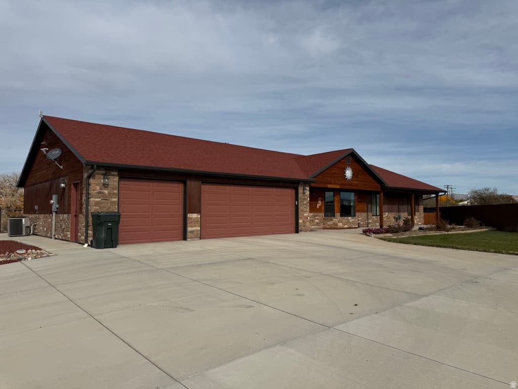 1535 E 500 S - Property photo 1 of 6