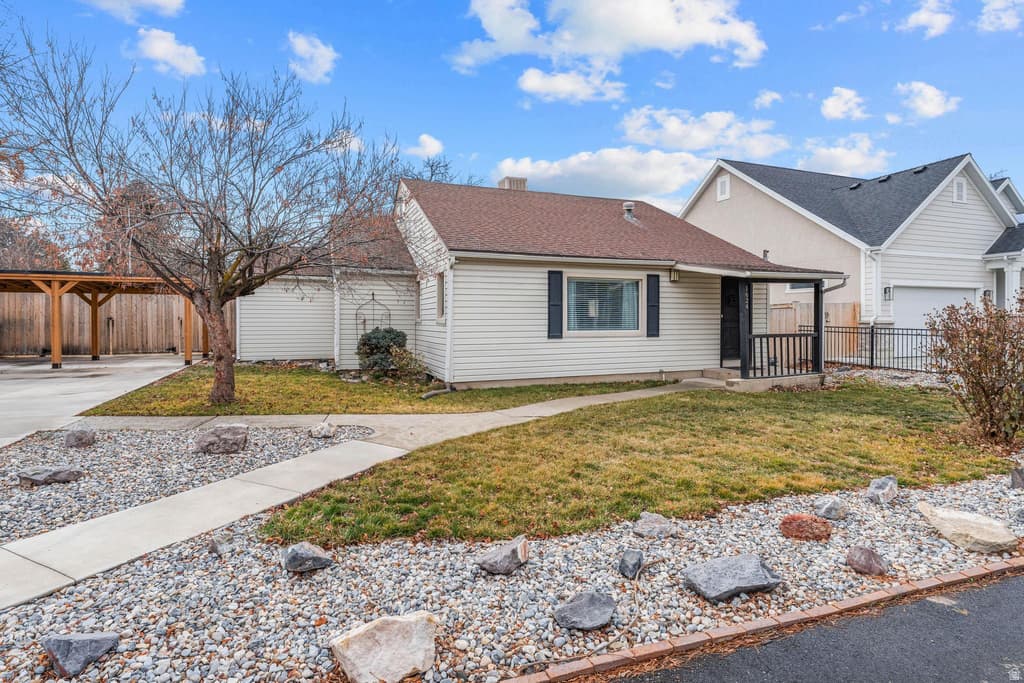 1624 E MAPLE AVE - Property photo 1 of 6