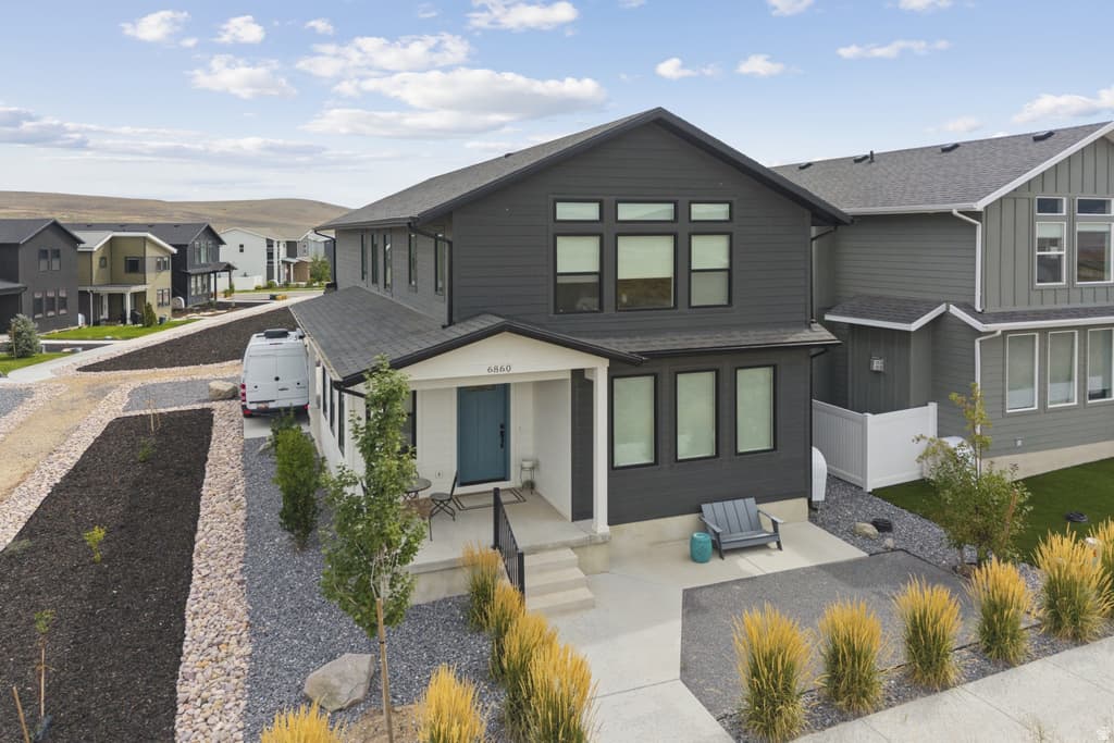 6860 MOUNTAIN MAPLE DR - Property photo 1 of 6