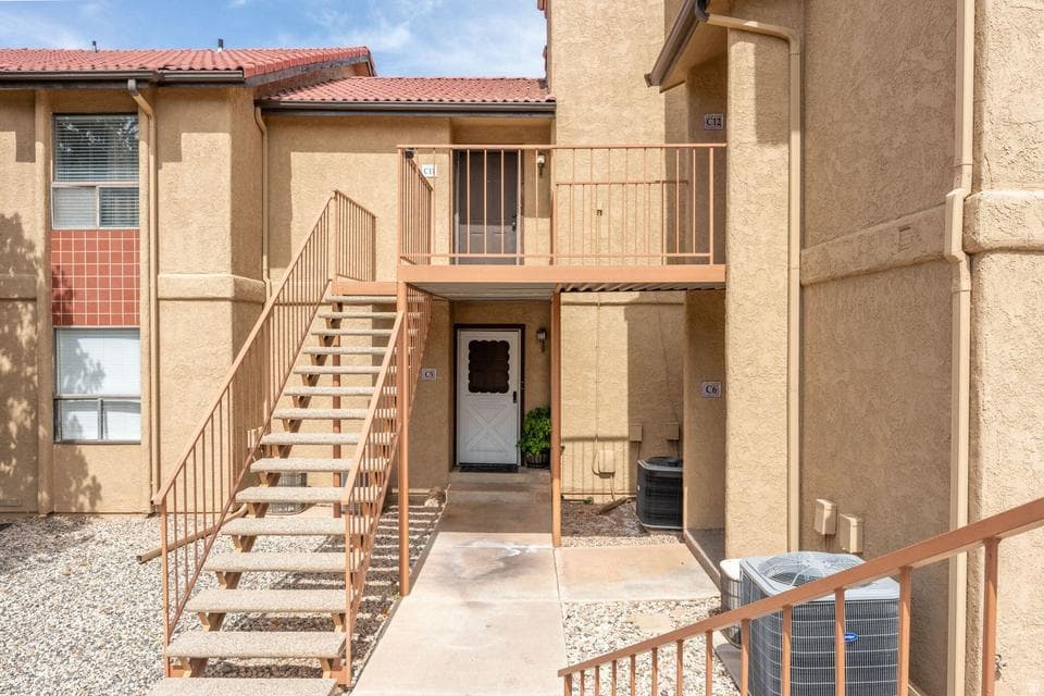 161 W 950 S #C5 - Property photo 1 of 6
