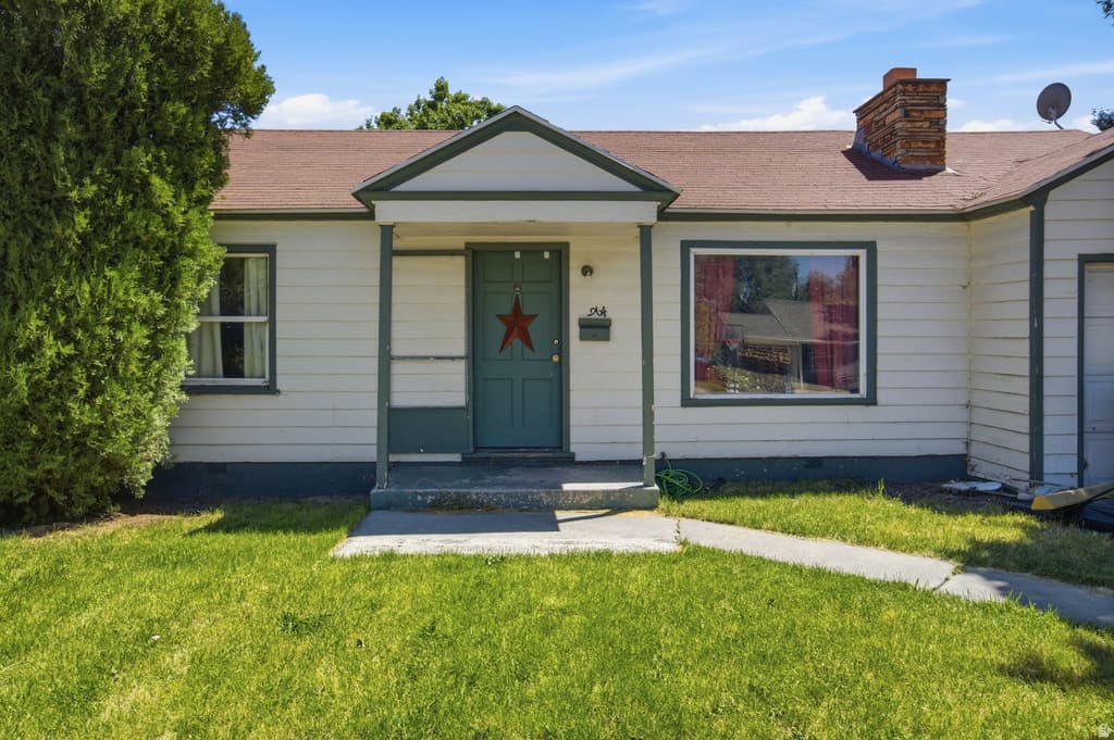 964 E 200 N - Property photo 1 of 6