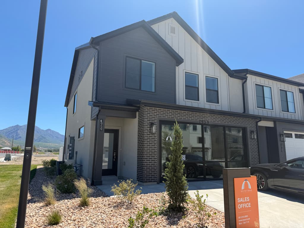 2033 W 1150 S #1045 - Property photo 1 of 6