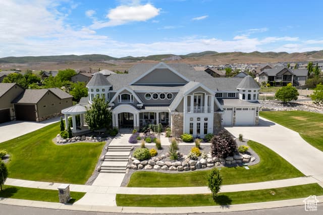 3297 W BLUE SPRINGS LN