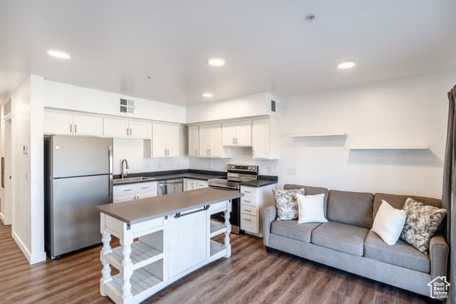 443 KANE CREEK BLVD #B111