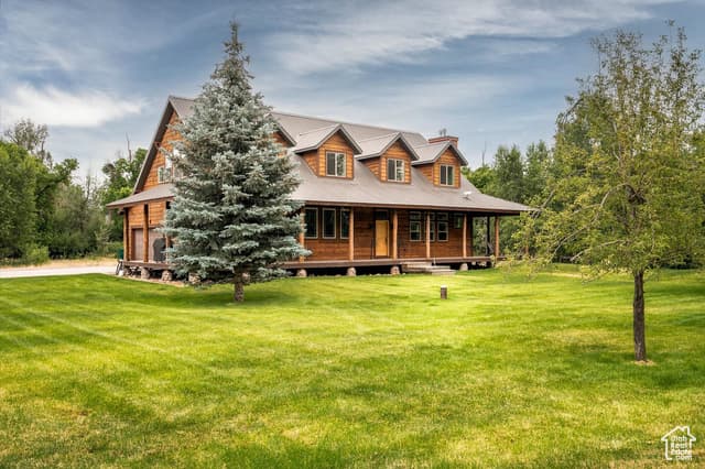 8817 E MOUNTAIN VALLEY DR