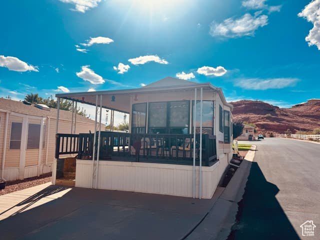 1150 W RED HILLS PKWY #142