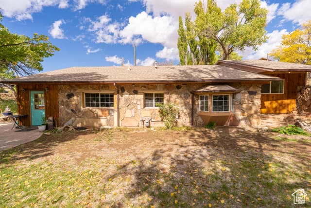 2711 OLD CITY PARK