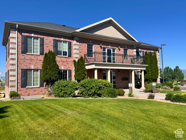 1125 S BLACKHAWK BLVD