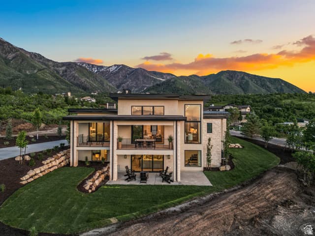 755 SUNNY RIDGE LN #204