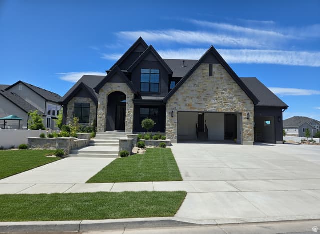 39 N HAYFIELD CIR