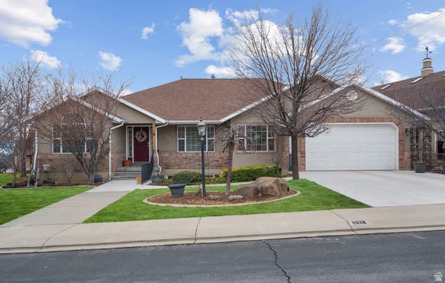 3957 W HONEY LOCUST LN