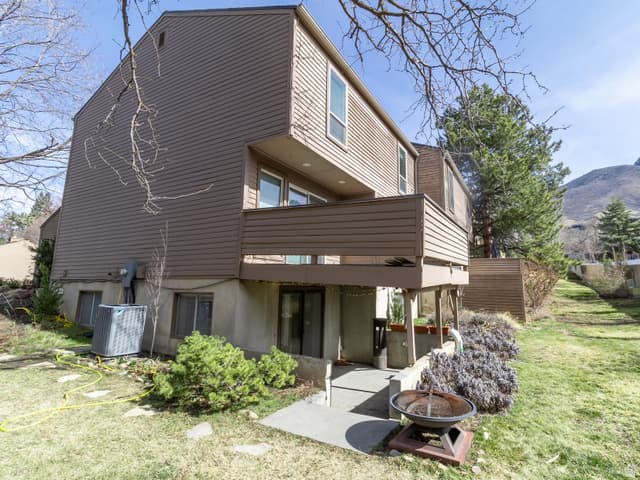 3132 E NORDIC DR