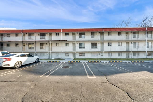 455 N 400 W #25
