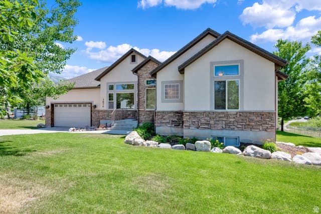 3674 N WILLOW BROOKE LN