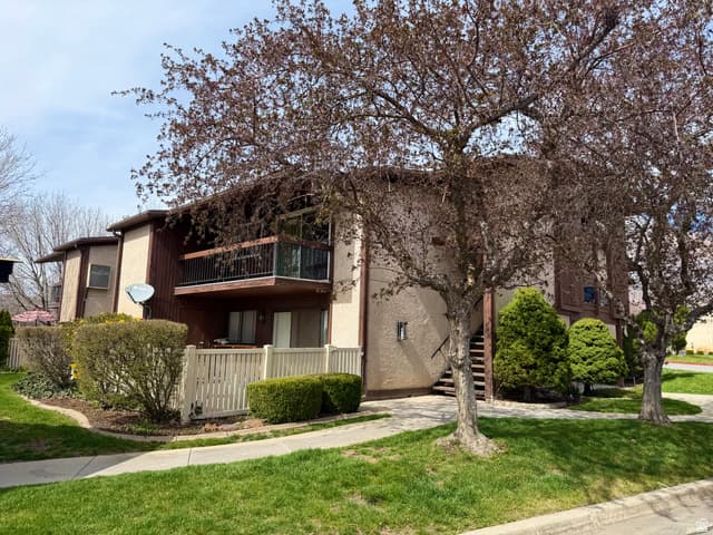 325 E 2550 N #23
