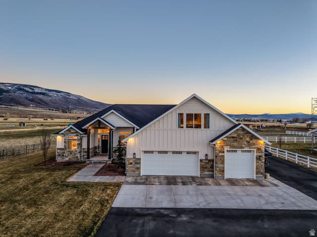 352 E BOULDERVILLE RD