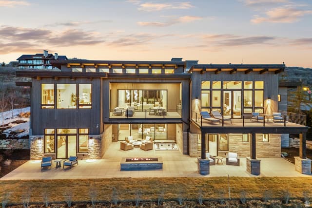 2113 E RESERVIOR VIEW DR