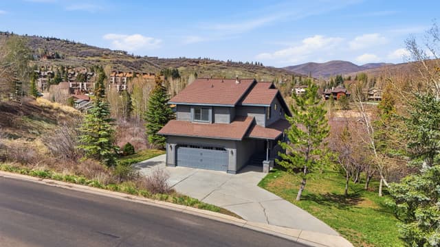 8730 HIDDEN COVE RD