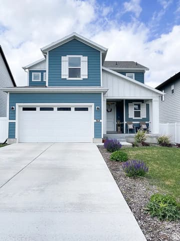364 W SNOWBERRY DR