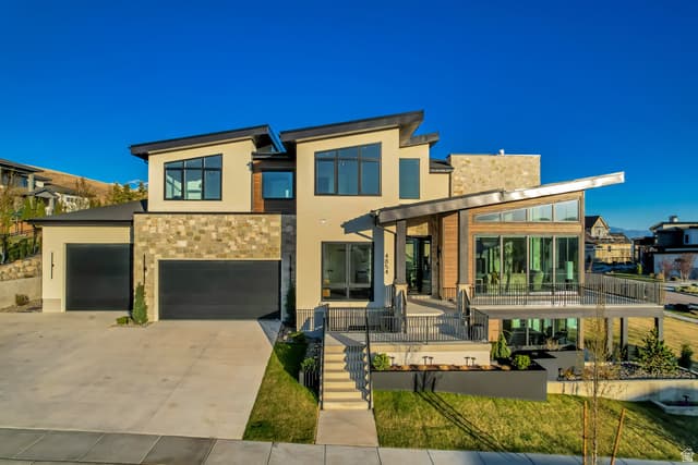 4854 N SOLEGGIATO CIR