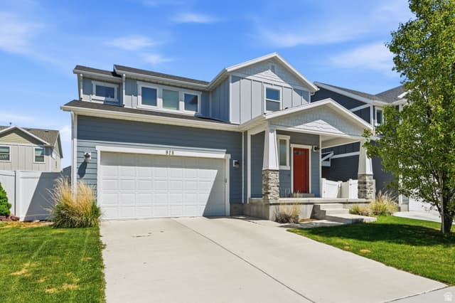 928 W TEAL WAY