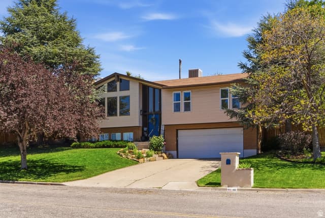 46 N COUNTRY LN