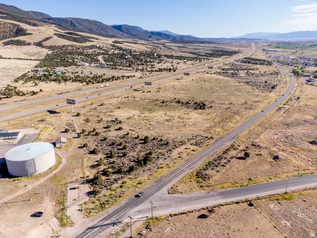 1810 E OLD US HWY