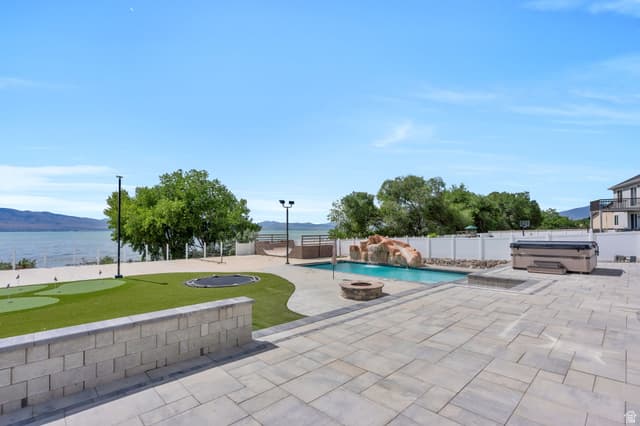 76 N SUNSET DR