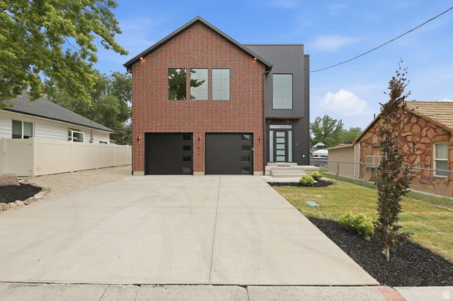 617 W 5TH AVE