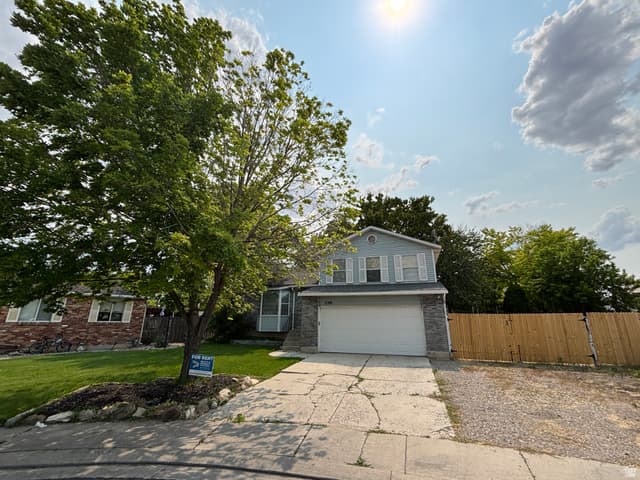 3391 W WAKE CIR