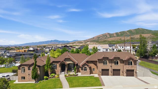 11933 N ATLAS DR