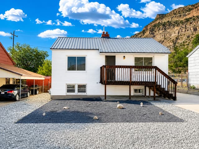 531 EDGEHILL DR DR