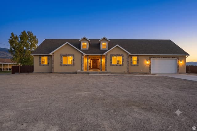 1232 E CANYON RD